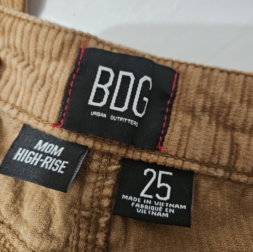 BDG Urban Outfitters Tan Corduroy Mom High Rise Pants Womens 25 100% Cotton! - Picture 3 of 8